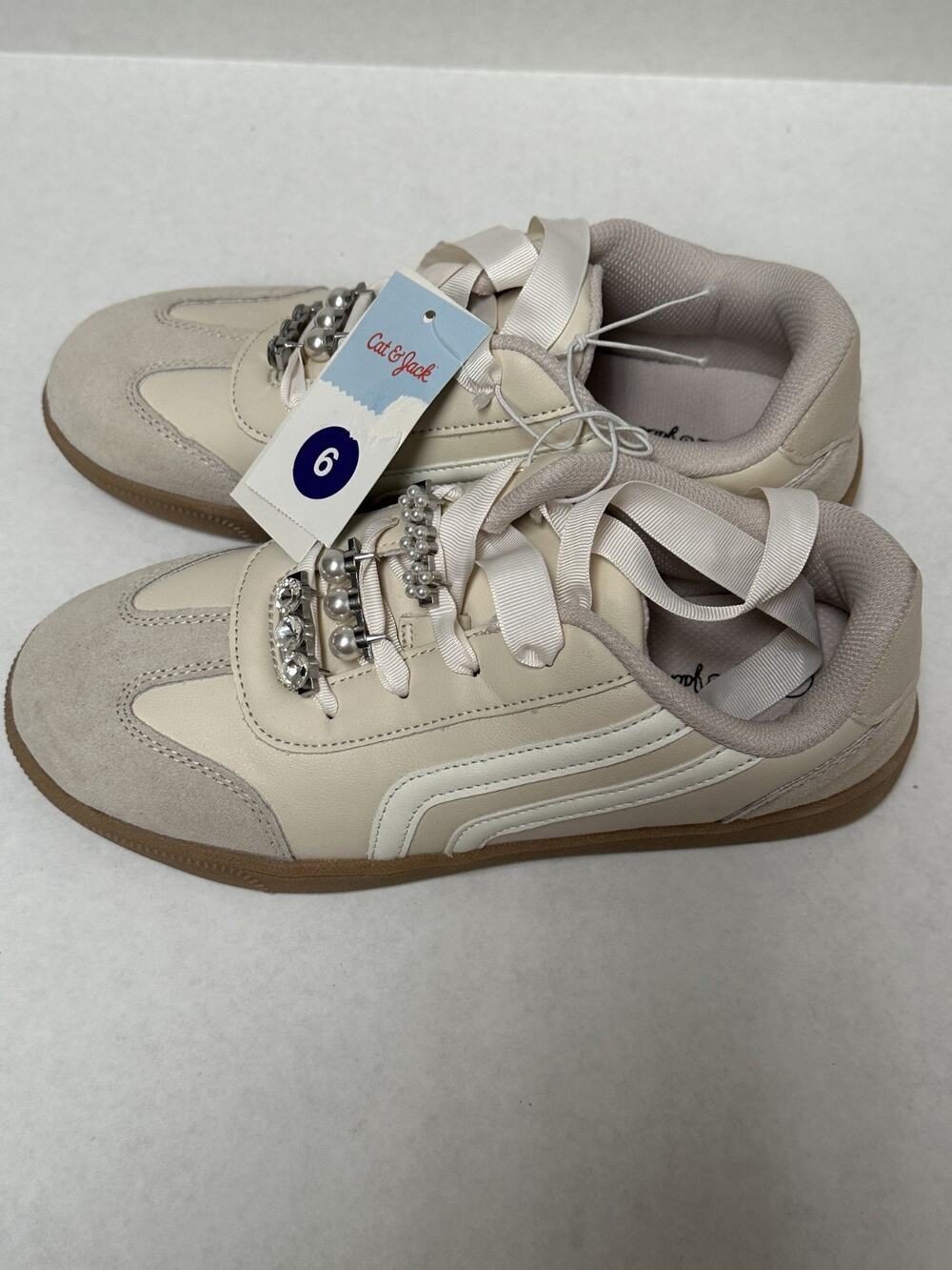 Cat & Jack Girls' Shoes Boston Lace Up Court Sneakers Beige Size 6